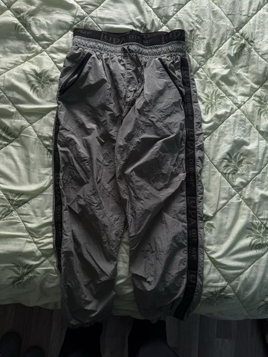 Luda pants L size