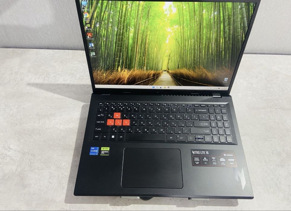 Игровой ноутбук Acer nitro lite 16