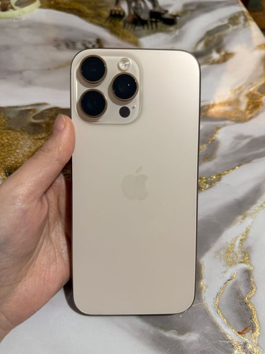 Продам айфон 16 про макс 99 акб 256 гб