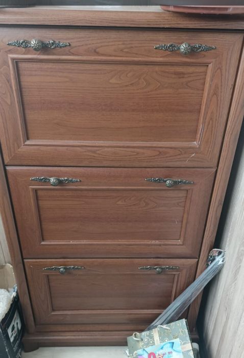 Продам деревянную обувницу