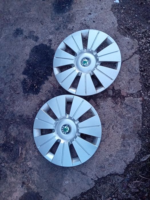 Продавам два оригинални таса от Шкода 14цола