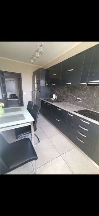 Închiriez apartament Prima Onestilor 2 camere decomandat