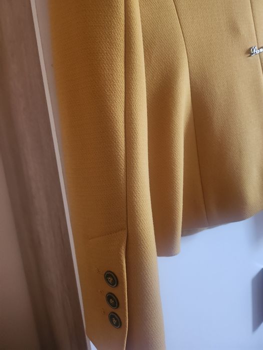 Чисто ново дамско сако DANINI