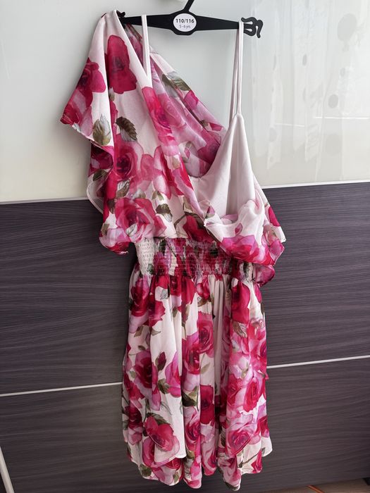 Avin- рокля на цветя