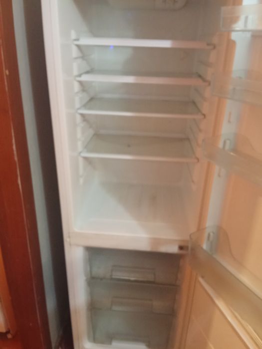 Холодильник Samsung