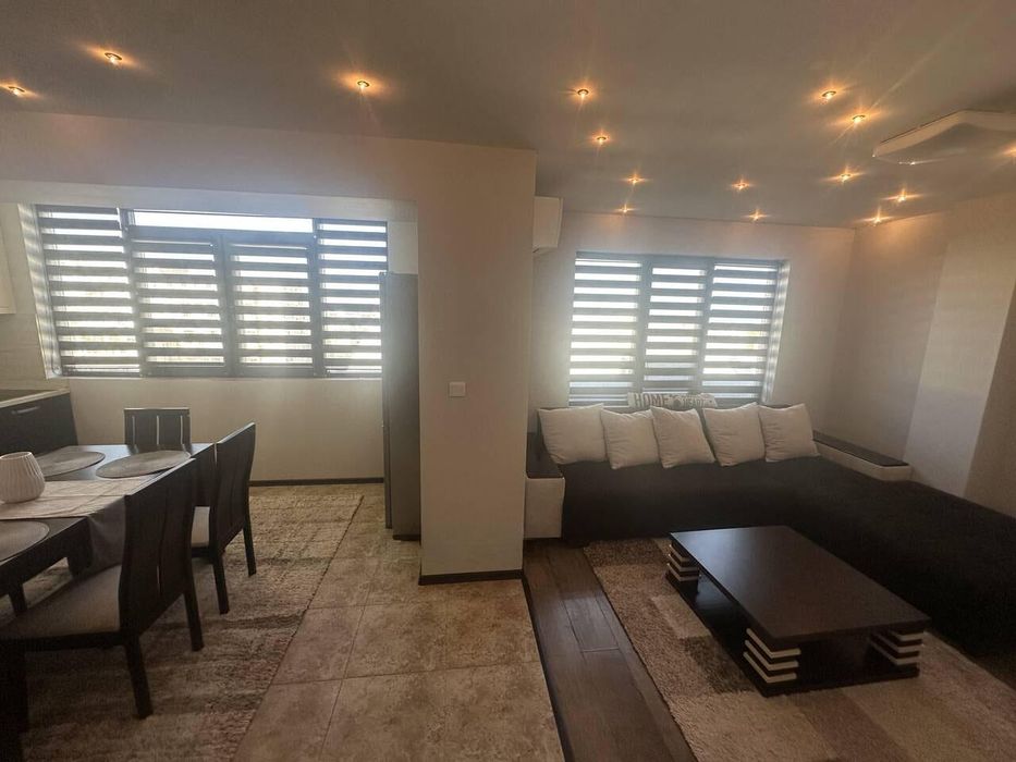 Дава се под наем Двустаен апартамент в Бургас, Славейков - 70 кв.м за 561 € - Снимка #4