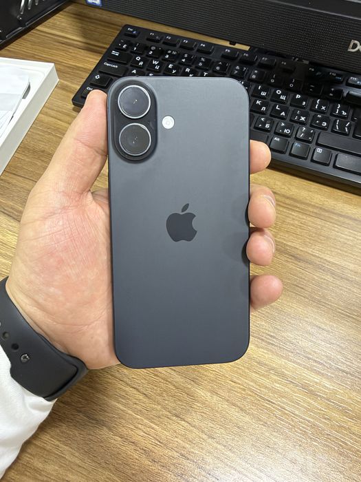 Iphone 16 128 gb BLACK