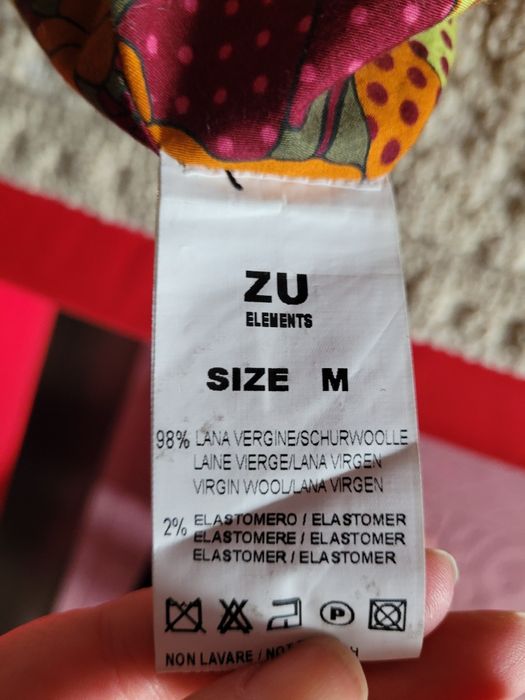 Sacou ca o opera de arta ZU Elements