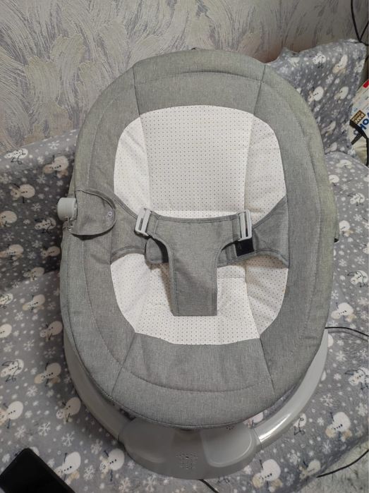 Продам коляску вместе с электричемким шезлонгом