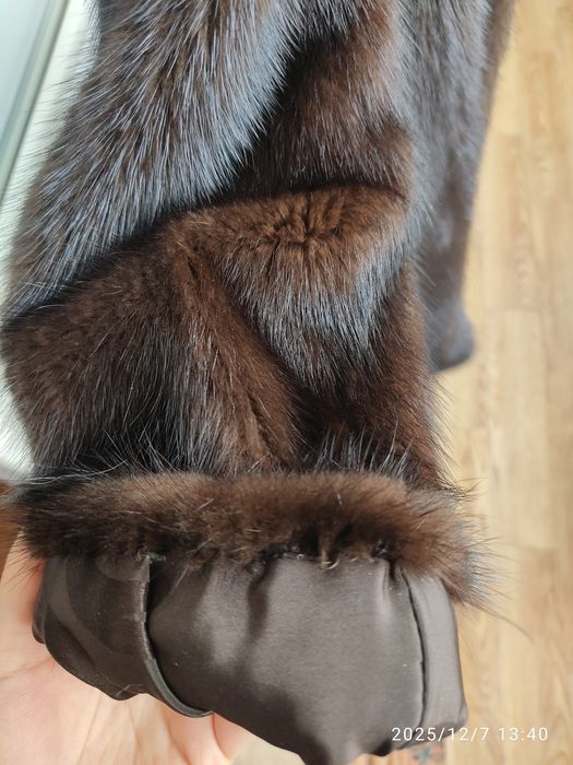 Продаю шубу норковую