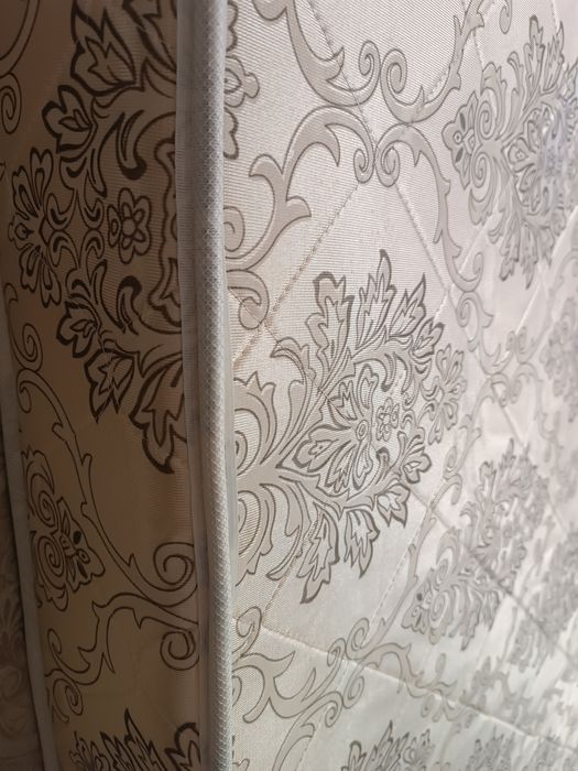 Матрас ортопедический 200х180.