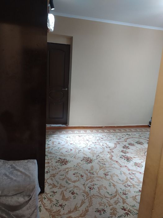 Продаётся  1 /4/5 Авиасозлар2 Кадышева Яшнабадский район,, 2*3  балкон