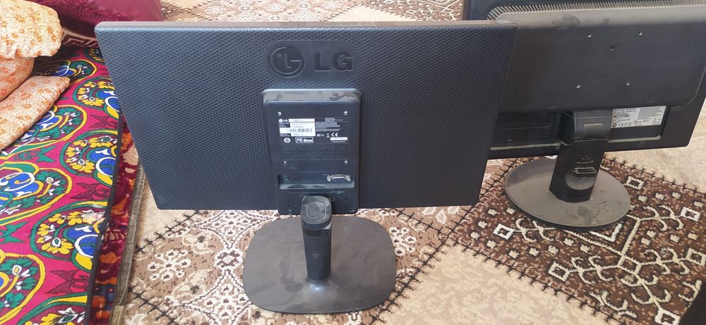 Manitorlar sotiladi 20 li albomniy; 19 li albomniy; 19 kvadrat