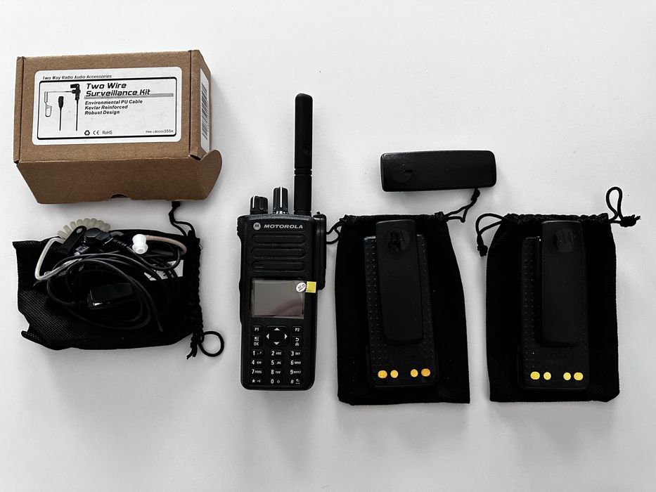 Stație profesională Motorola DP4800e – set complet