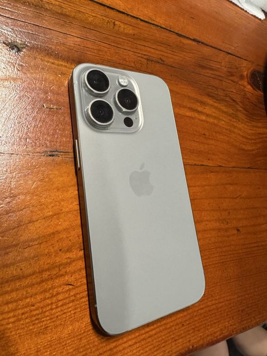 Продам Айфон 15 Про