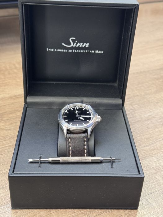 Ceas automatic Sinn 556 i cu bratara jubilee uncle straps cu 104