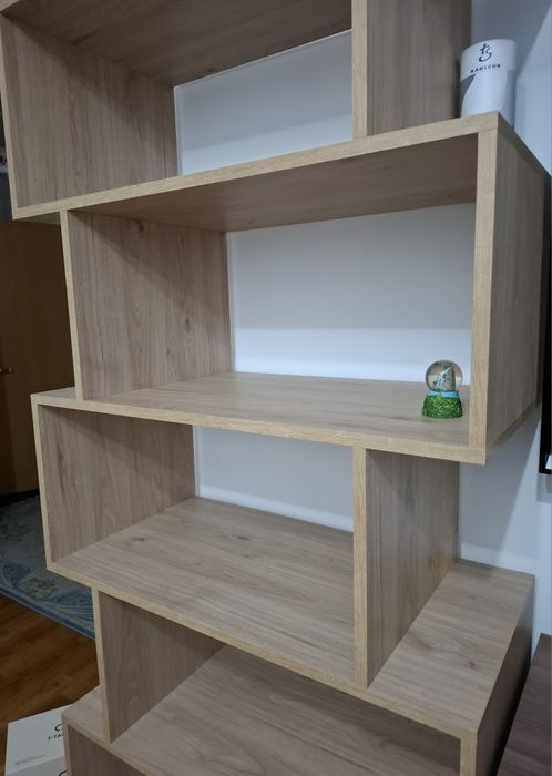 Заказной книжный шкаф