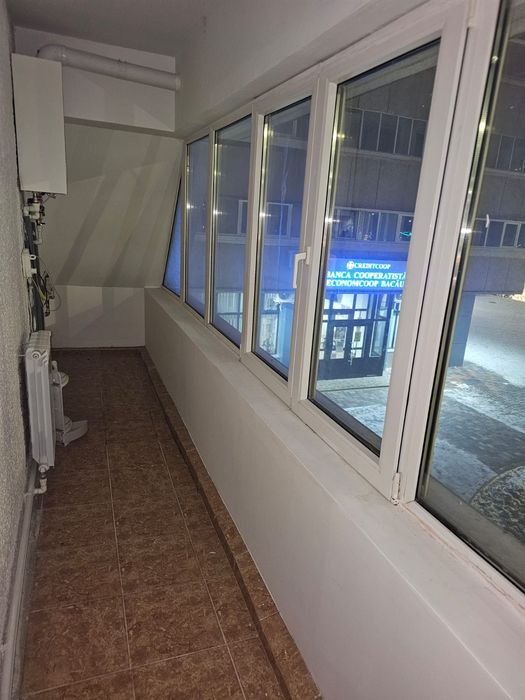 Inchiriez apartament 2 cam.Centru Bacau