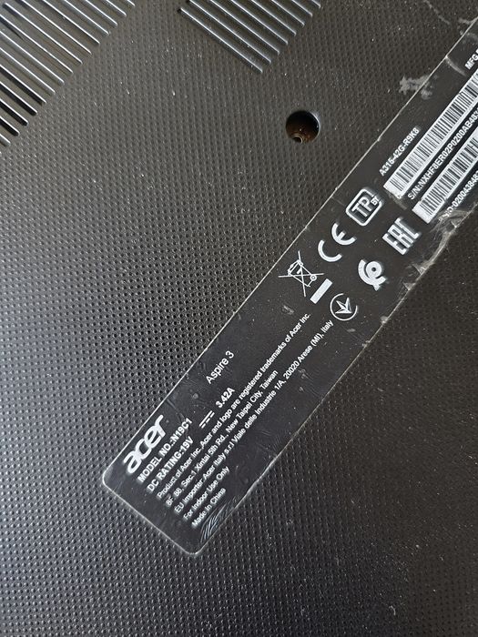 Aspire 3 Ryzen 3 3200U AMD RX 540X 2GB