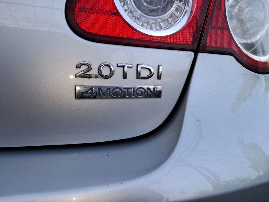 Продавам PASSAT 2.0 TDI 4motion