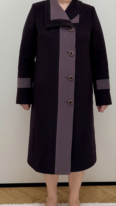 Продам пальто фиолет