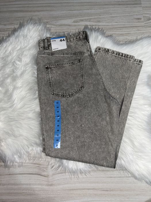 НОВИ дънки с етикет