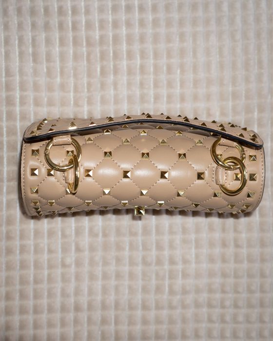 Чанта по модел на valentino garavani