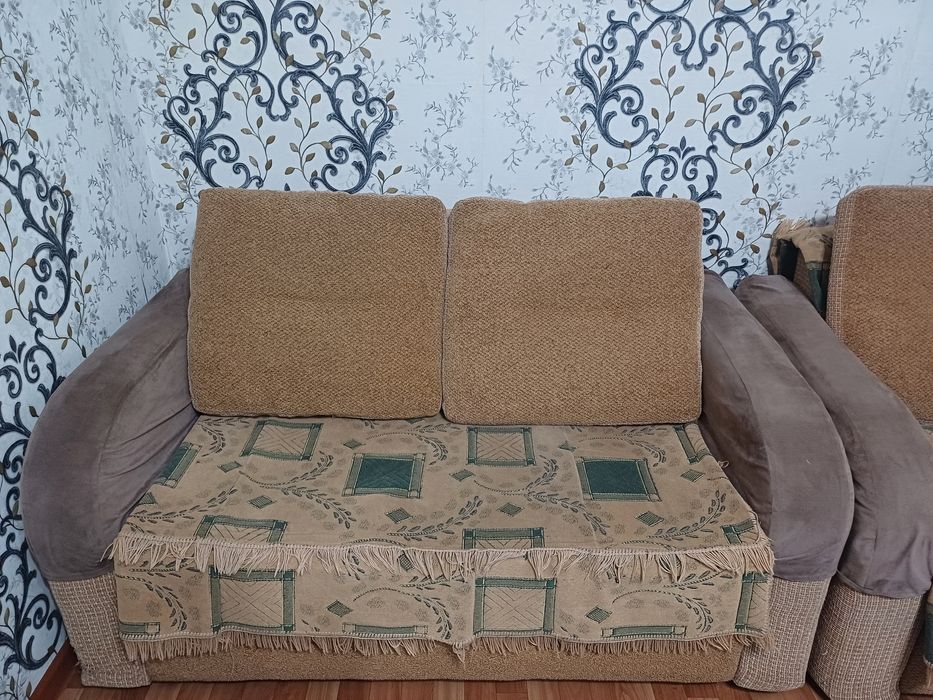 Продаётся тройка диван-софа-кресло