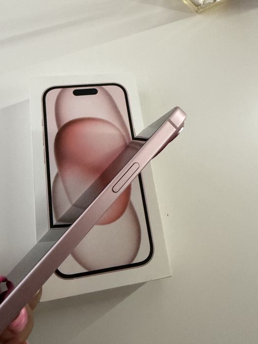 iPhone 15 pink 128gb
