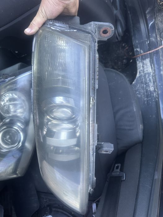 Far faruri xenon audi a6 c6