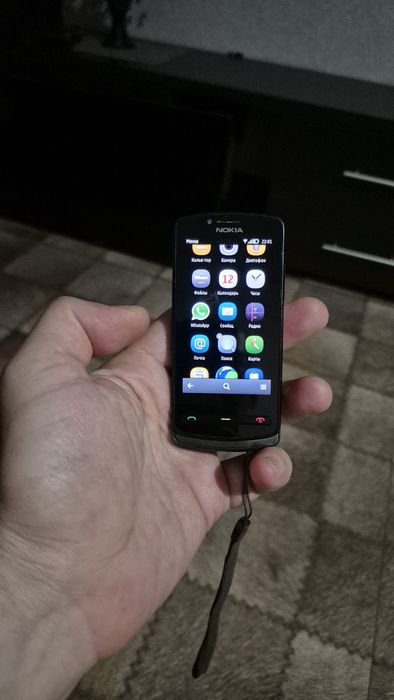 Нокия 700 black б/у