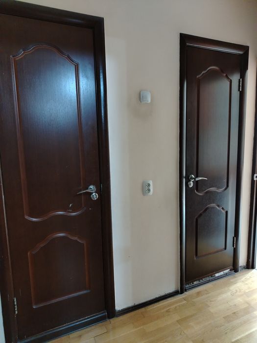 Деревянные двери 9шт