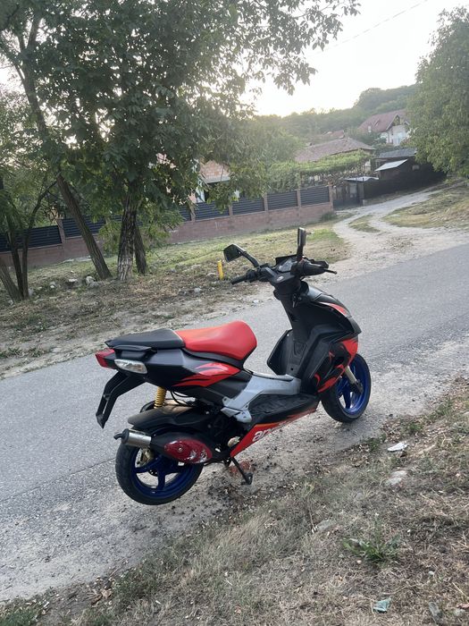 Vand scuter aprilia sr50 an 2019