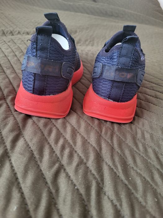 Кроссовки детские