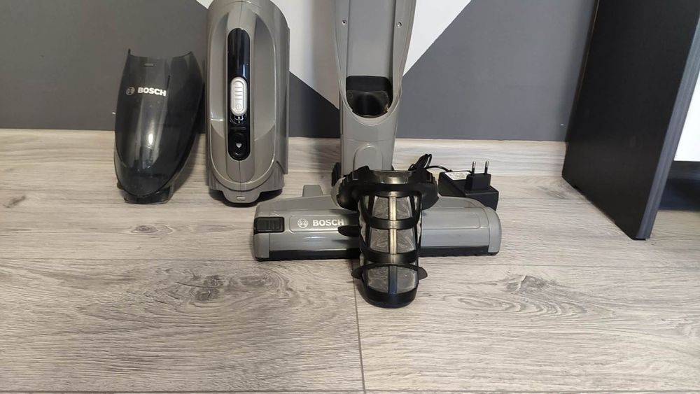 Aspirator Vertical Bosch Readyy’y Serie 2 – 2 în 1