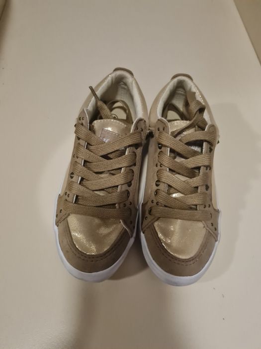 Детски спортни обувки Kaporal Нови