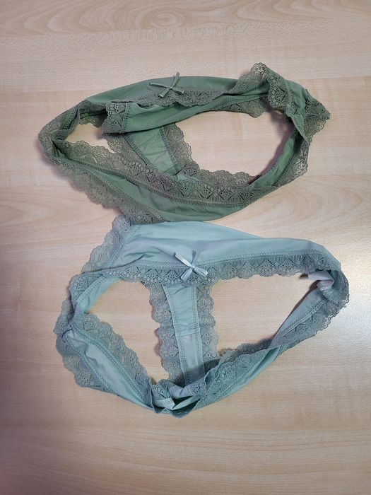 Нежни дамски прашки с дантелен кант