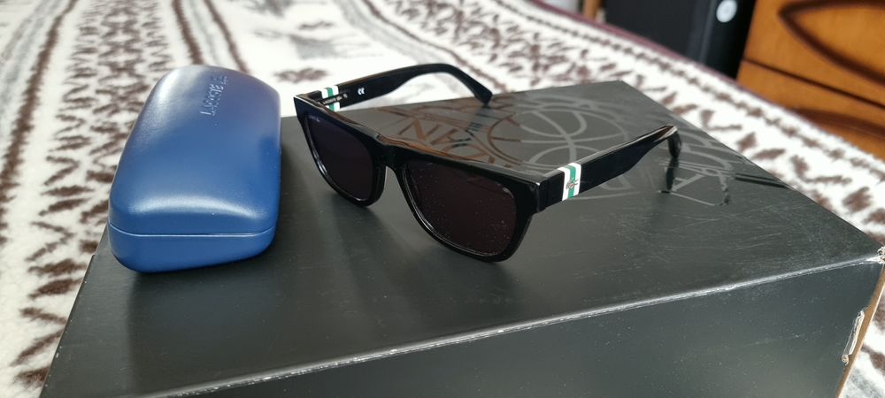 Ochelari de soare Lacoste