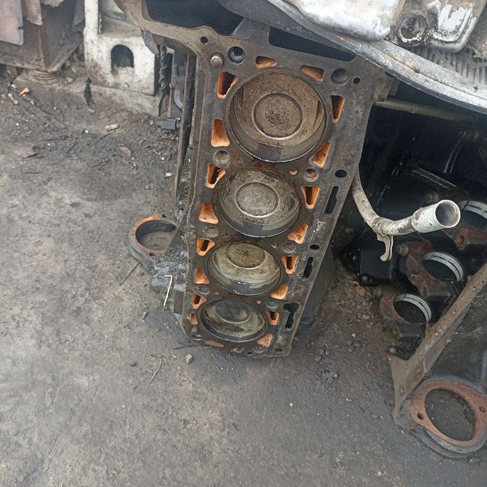 Запчастьи ДВС М102