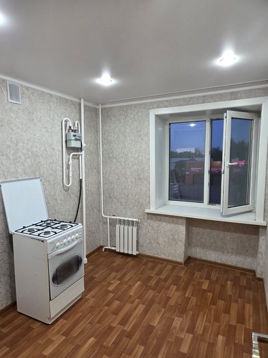 Продам! 2 ком. кв. 3/9 эт. р-он Гор. парк