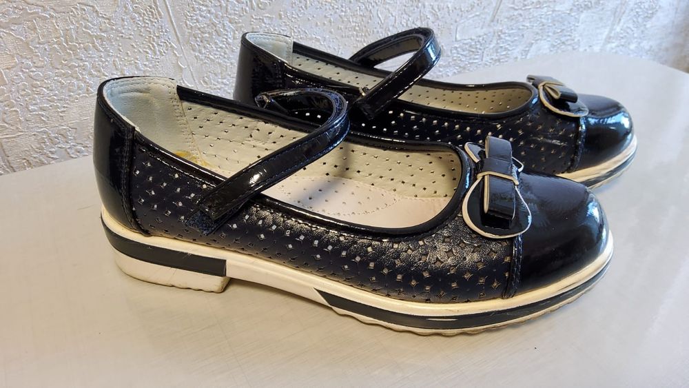 Школьная обувь на девочку