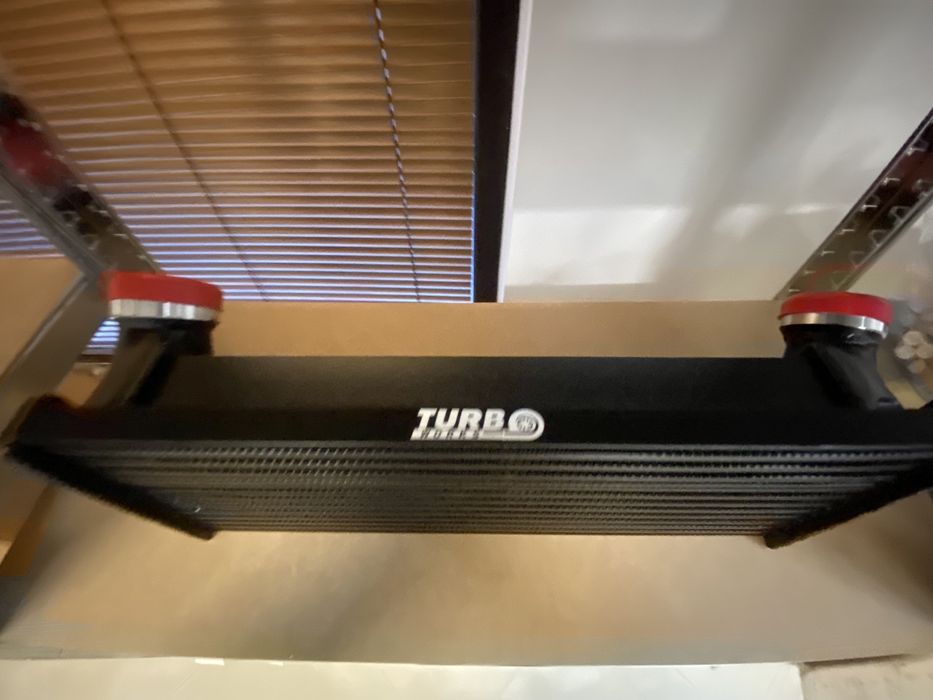Интеркулер intercooler BMW БМВ 320d 120d 123d M47 e90 e81 e87