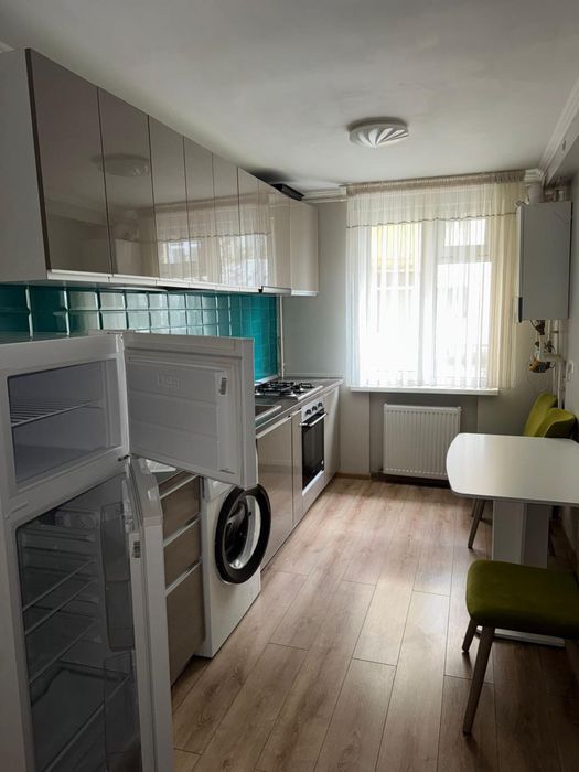 Inchiriez apartament de lux  2 camere in Precista