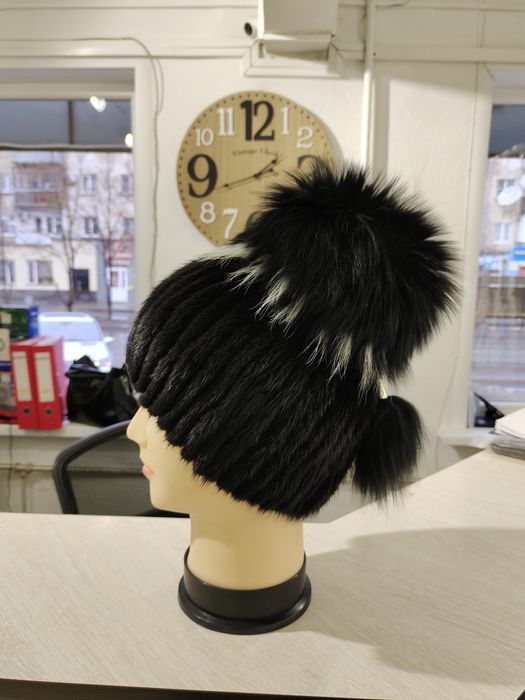 Продам женские шапки