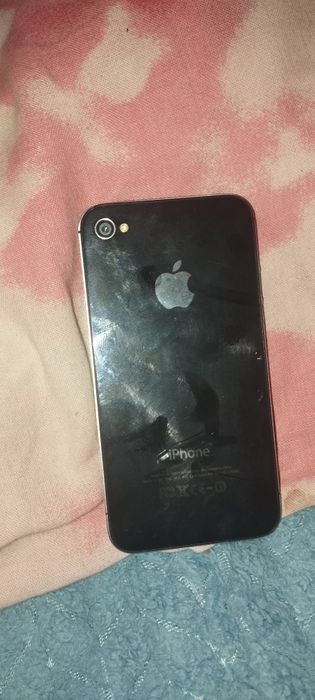 Продам iPhone 4S состояние так себе
