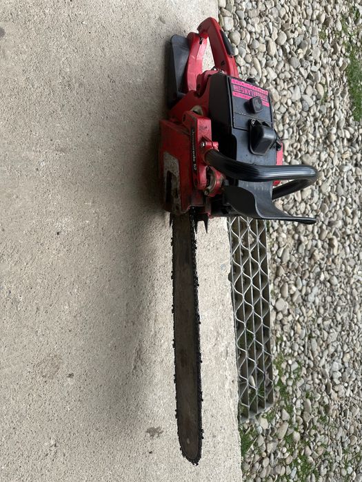 Vând drujbă Jonsereds 55cm3