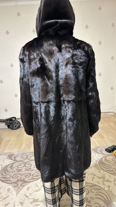 Продам норковую шубу