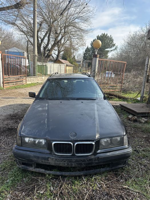 Bmw e36 316i facelift НА ЧАСТИ