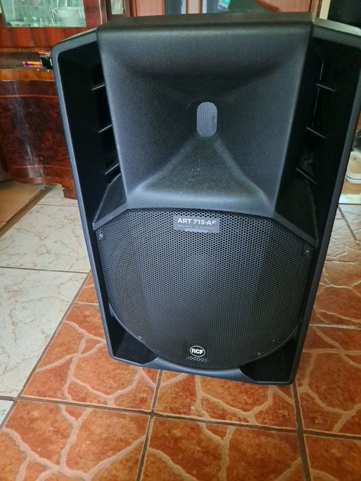 Vand Boxa RCF ART 715-A