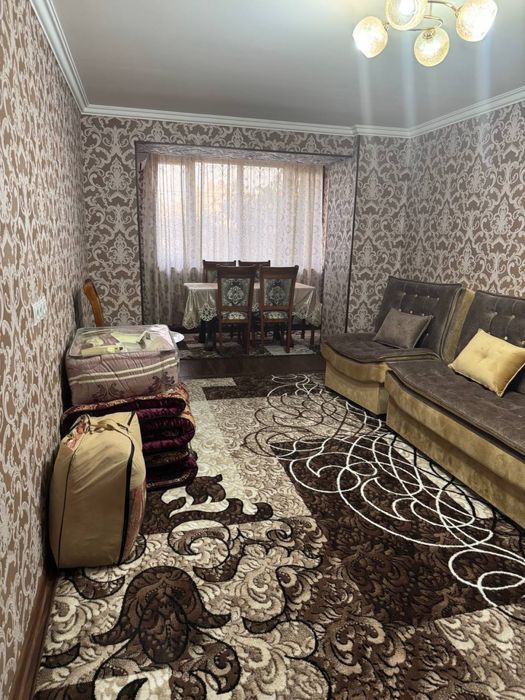 Авиагородок 3 комнаты на первом этаже